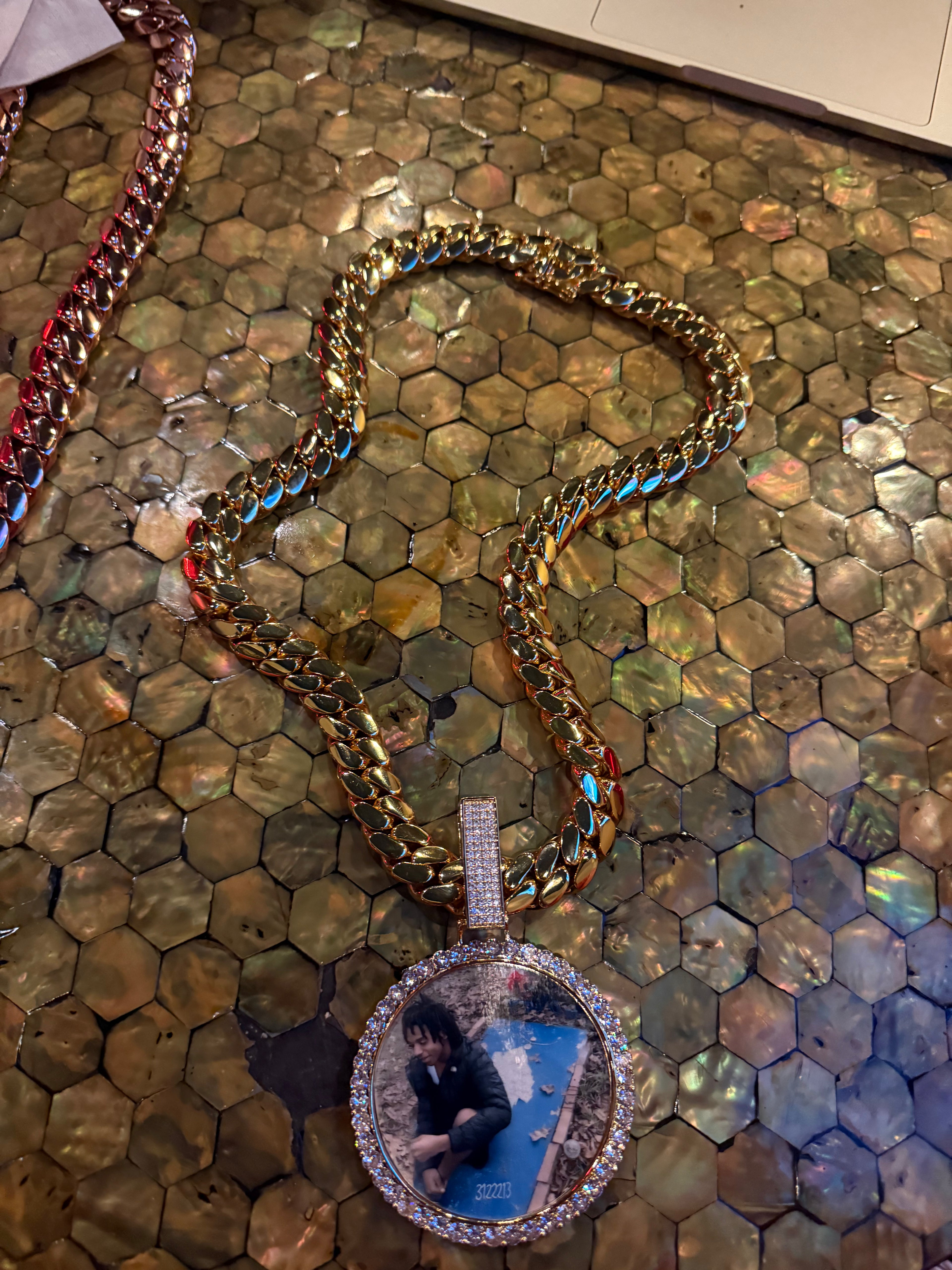 Large Picture Memorial Pendant